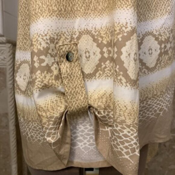 Ruby Rd. Size XL. Reptile Print. Button/Tie Closure. V-Neck. Blouse. B102 - Picture 6 of 8